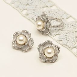 coco rose ring- ivory mist dech lily and rose